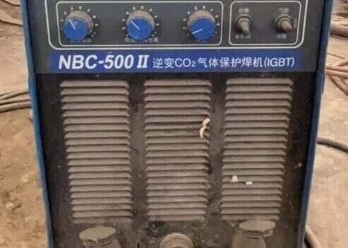 Carbon dioxide protection welding machine