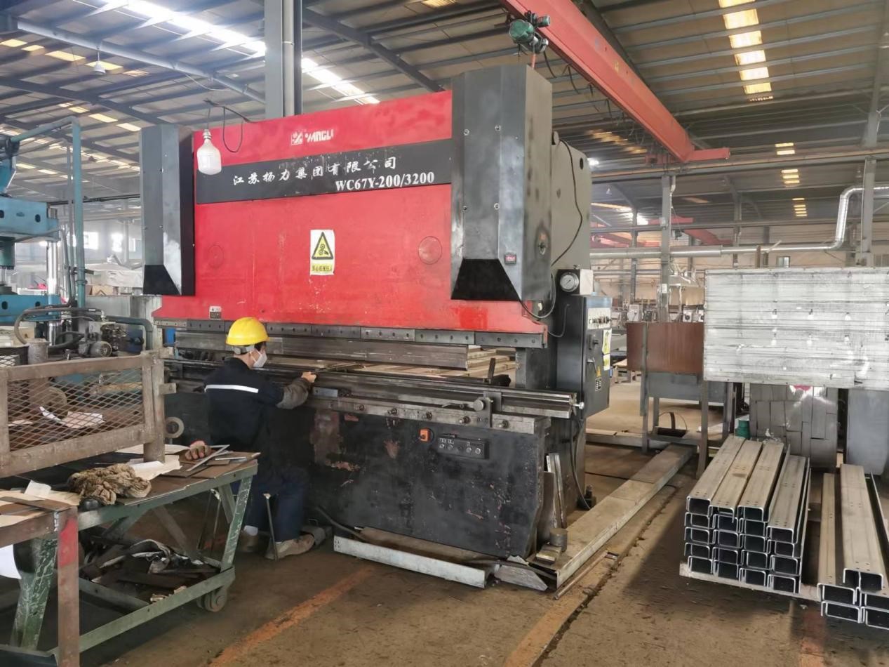 Small bending machine