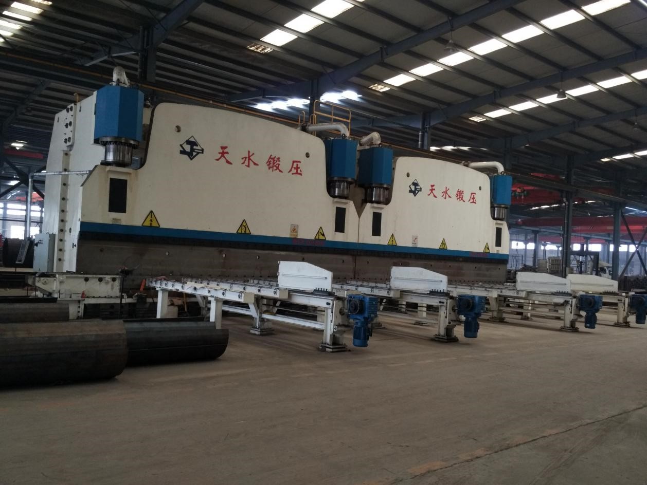 Large bending machine