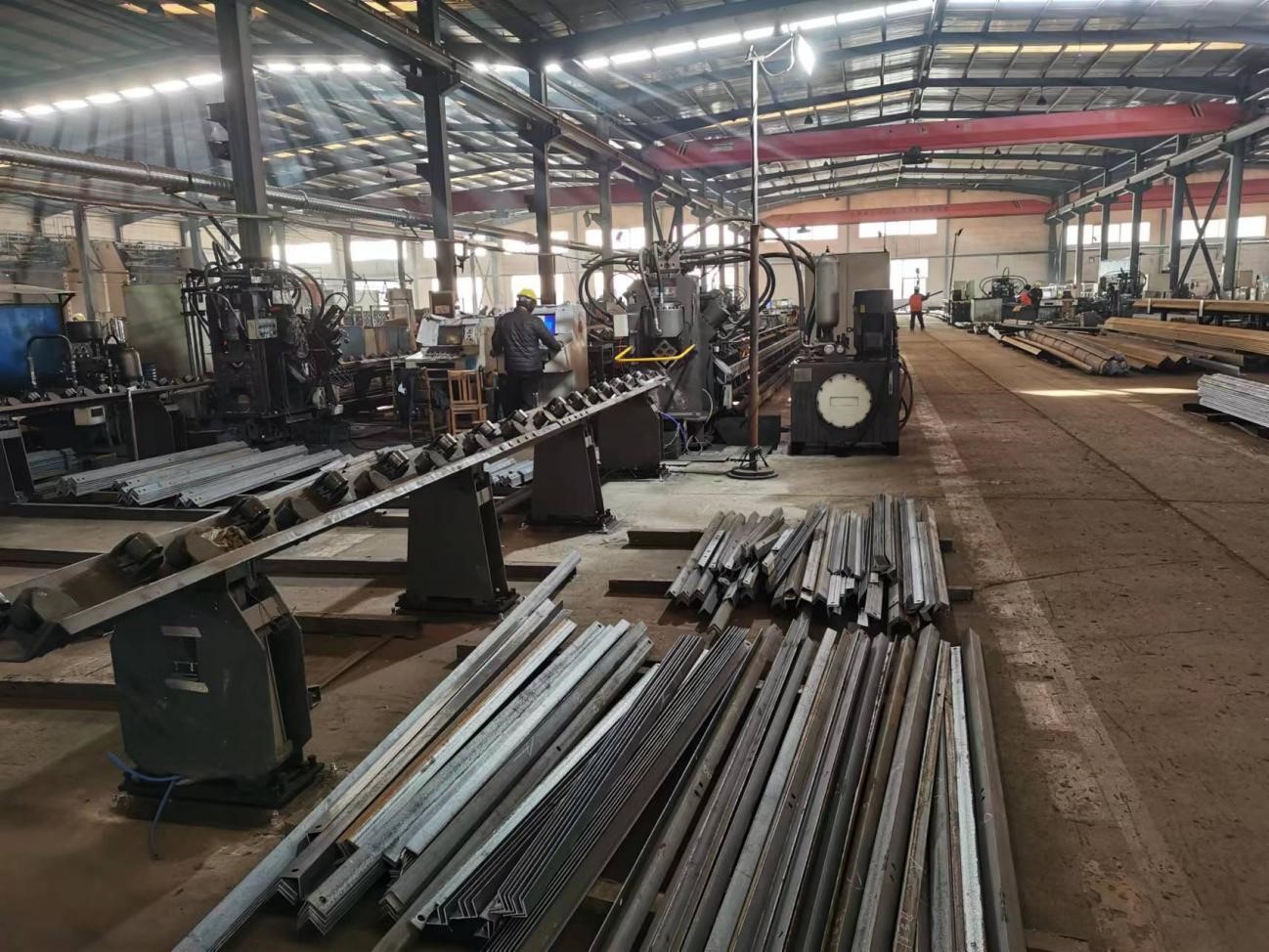 Angle steel assembly line (cutting, punching)